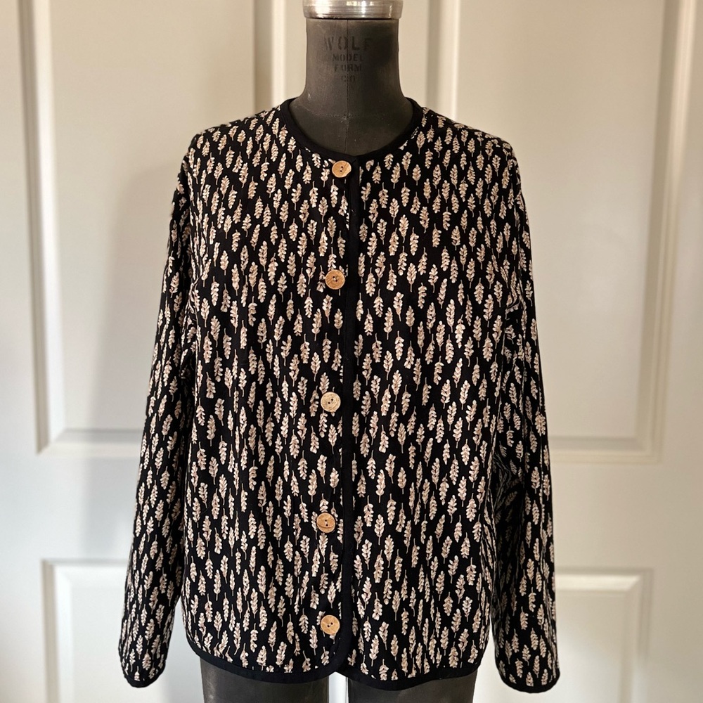 Reversible Black & Ivory Printed Jacket Button Front